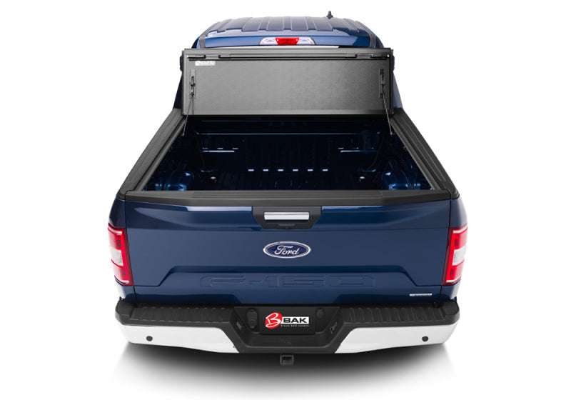 BAK 11-19 Volkswagen/Chevrolet/Isuzu Amarok Double Cab (1555mm) BAKFlip G2 5ft Bed Cover
